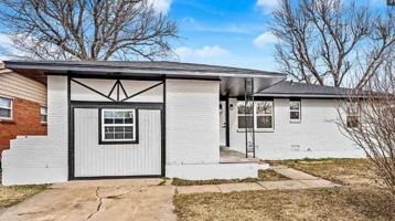 featured image of 4811 Nw Lindy Ave