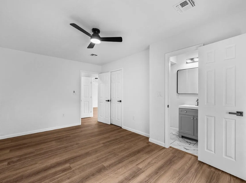 4811 Nw Lindy Ave - Photo 5 of 6