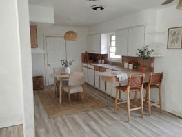 featured image of 941 Windsor Dr