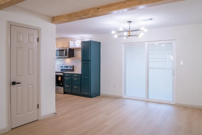 7317 Nw Compass Dr - Photo 4 of 10