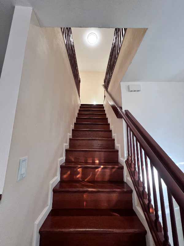 4580 Kilauea Ave - Photo 6 of 16