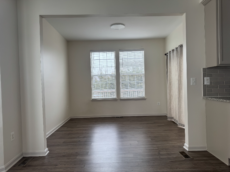 12944 Yellow Jacket Rd - Photo 7 of 19