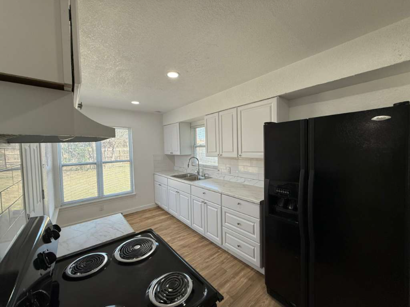 339 Brettonwood Dr - Photo 5 of 20