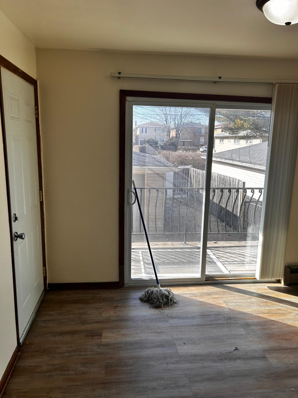 402 Madison Ave #1 - Photo 3 of 5