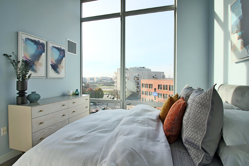 734 N Morgan St - Photo 7 of 20