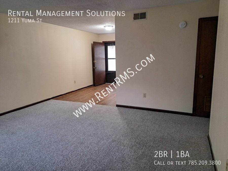 1211 Yuma St - Photo 2 of 18