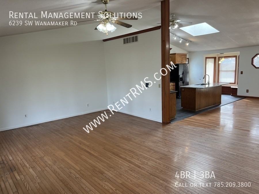 6239 Sw Wanamaker Rd - Photo 3 of 30