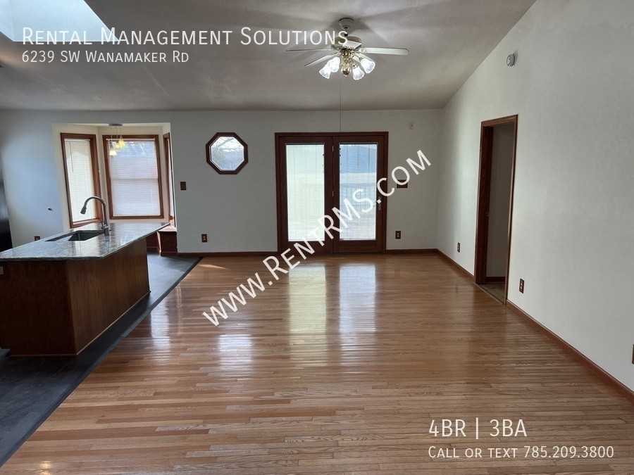 6239 Sw Wanamaker Rd - Photo 5 of 30