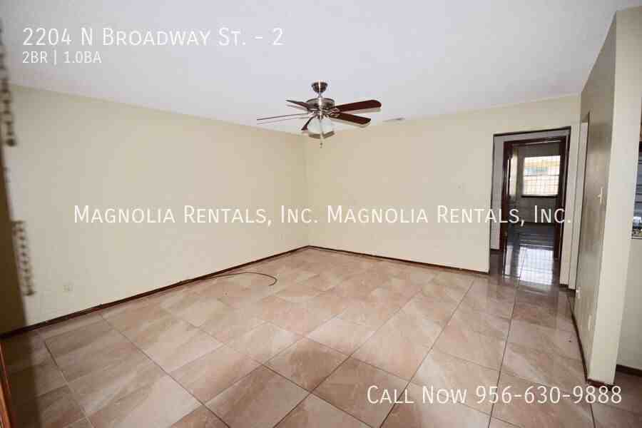 2204 N Broadway St #2 - Photo 2 of 10