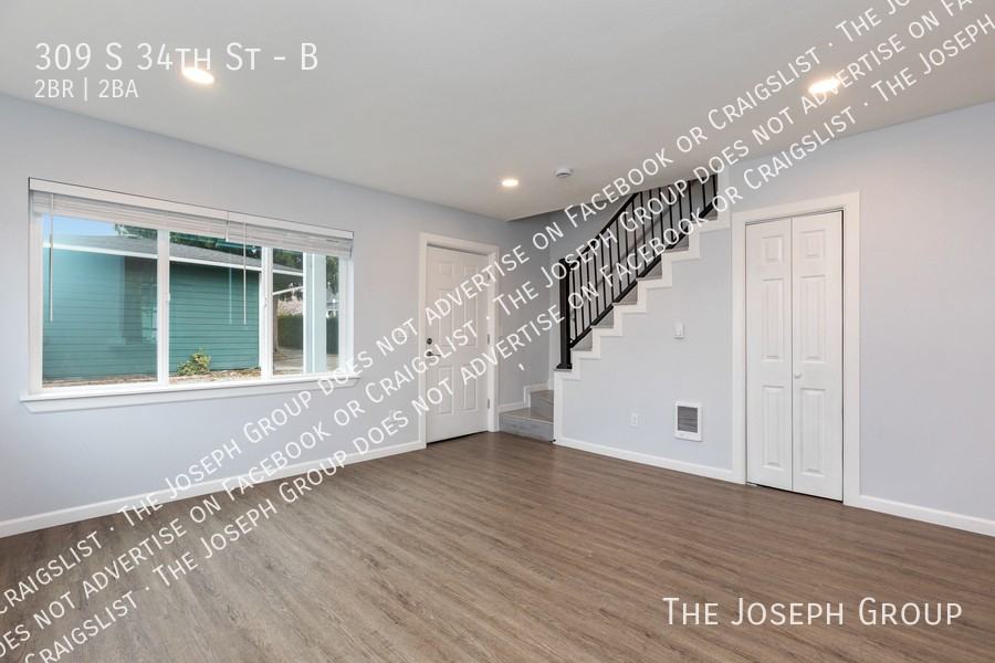 309 S 34th St #B - Photo 4 of 24