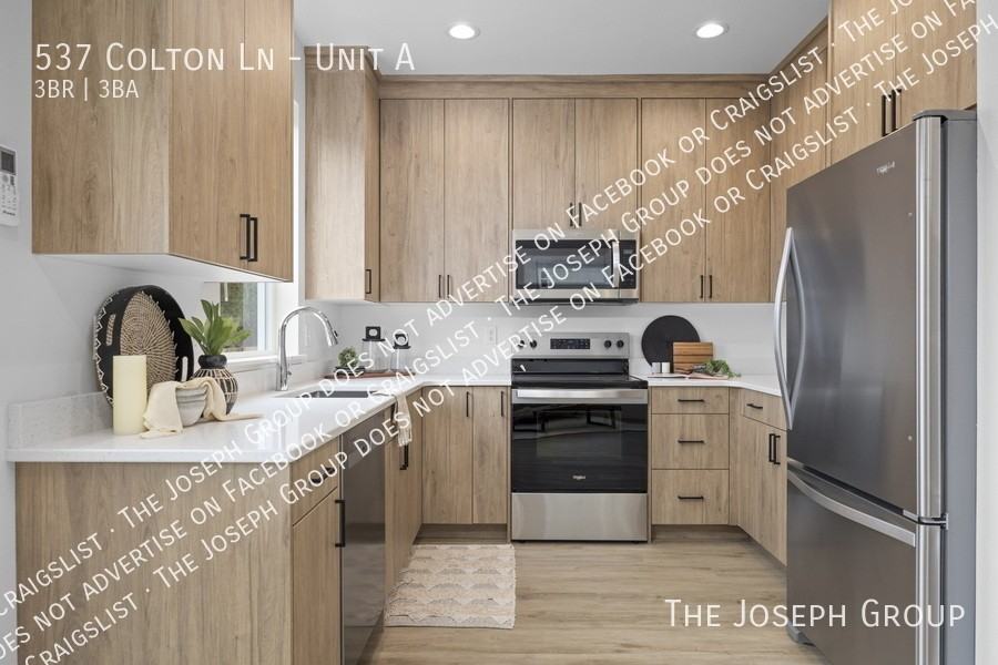 537 Colton Ln #A - Photo 4 of 49