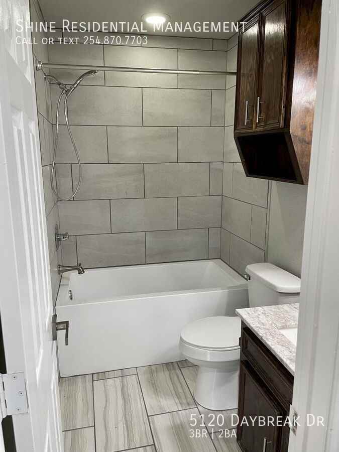 5120 Daybreak Dr - Photo 5 of 16