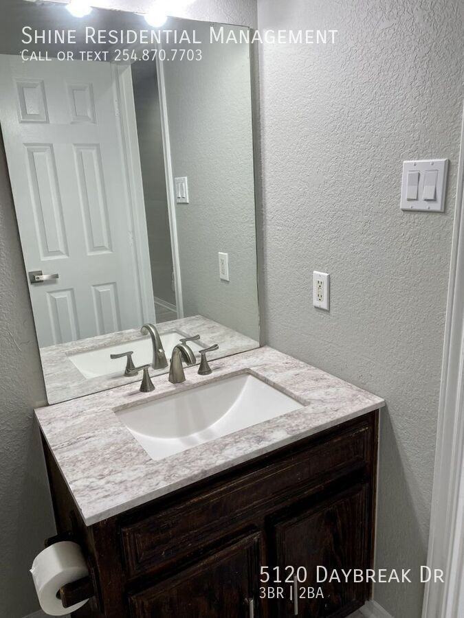 5120 Daybreak Dr - Photo 6 of 16