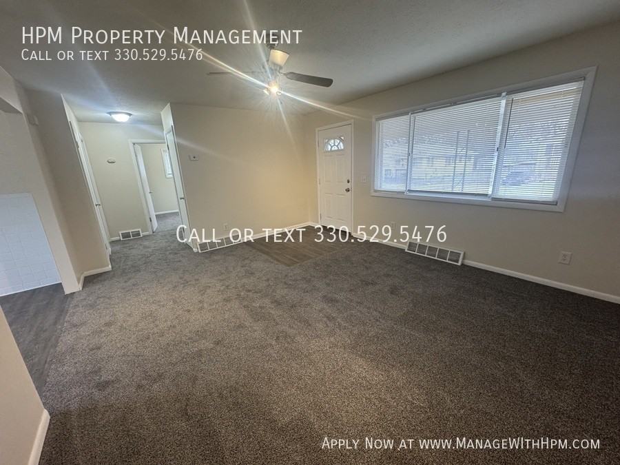 1325 Vermont Pl Ne - Photo 2 of 11