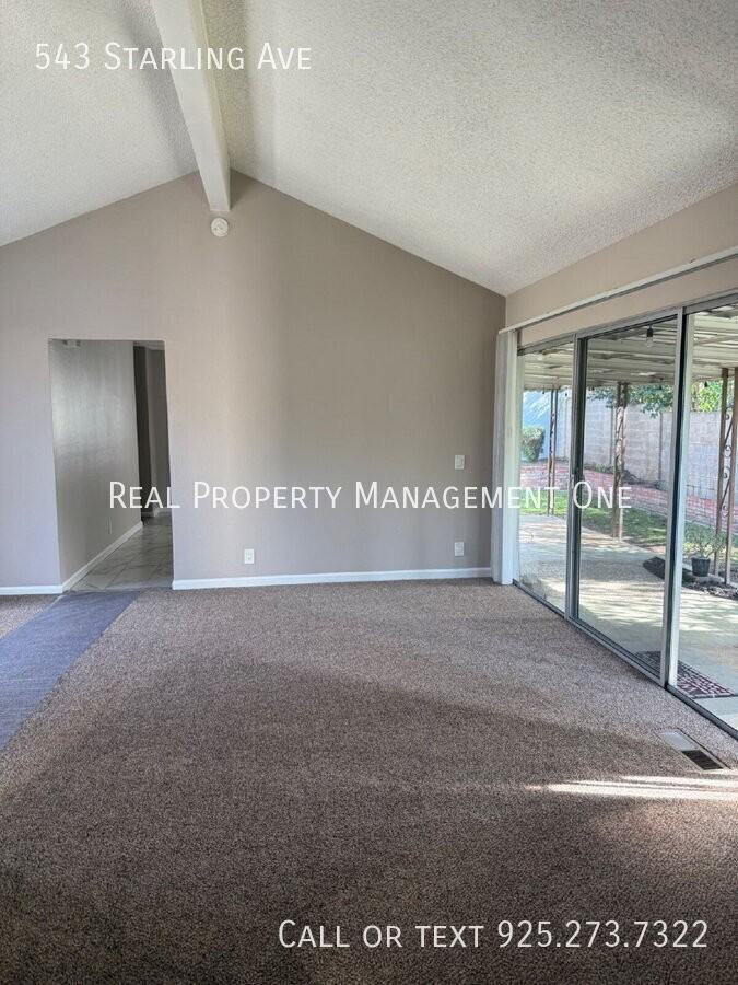 543 Starling Ave - Photo 4 of 26