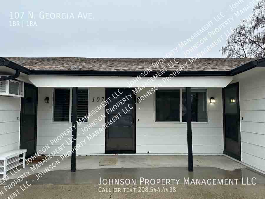 107 N Georgia Ave - Photo 2 of 12
