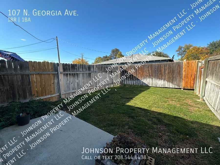 107 N Georgia Ave - Photo 4 of 12