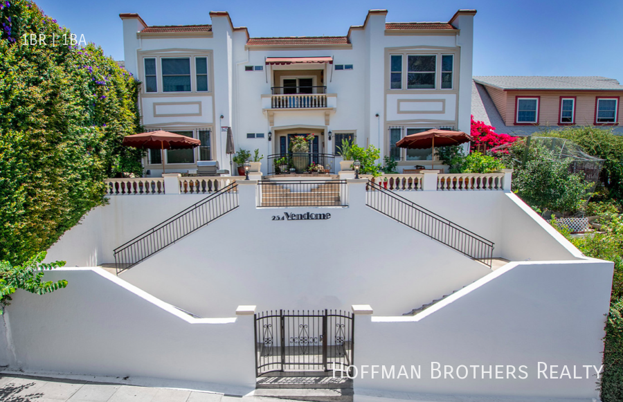 254 S Vendome St #7 - Photo 3 of 10