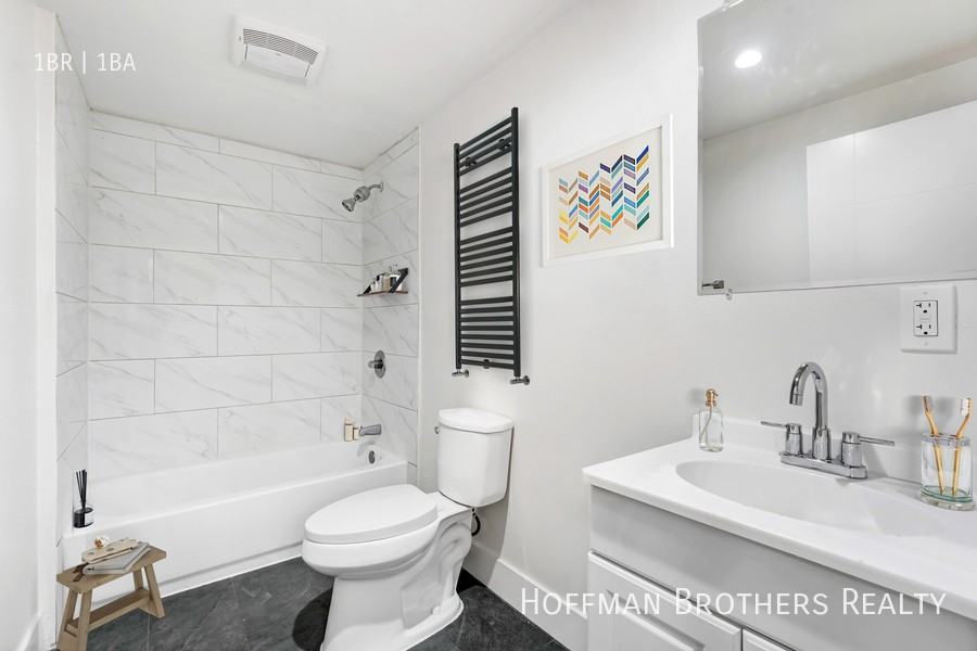 10026 San Fernando Rd #11 - Photo 4 of 5