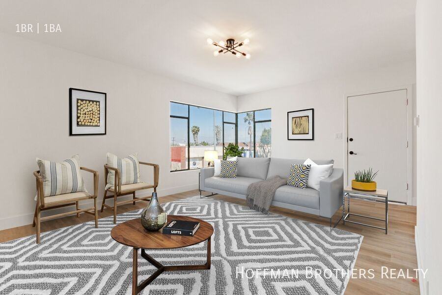 150 S Alvarado St #4