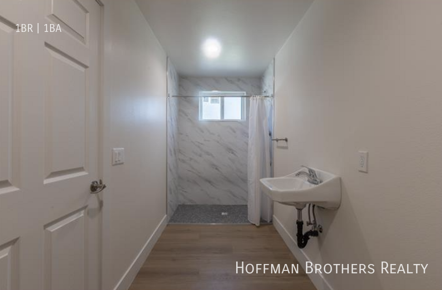 1627 E 92nd St #1627 - Photo 6 of 8