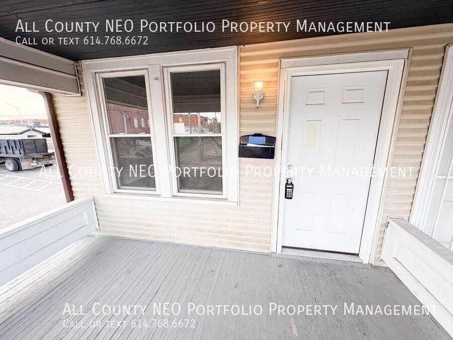 19 N Wayne Ave - Photo 2 of 21