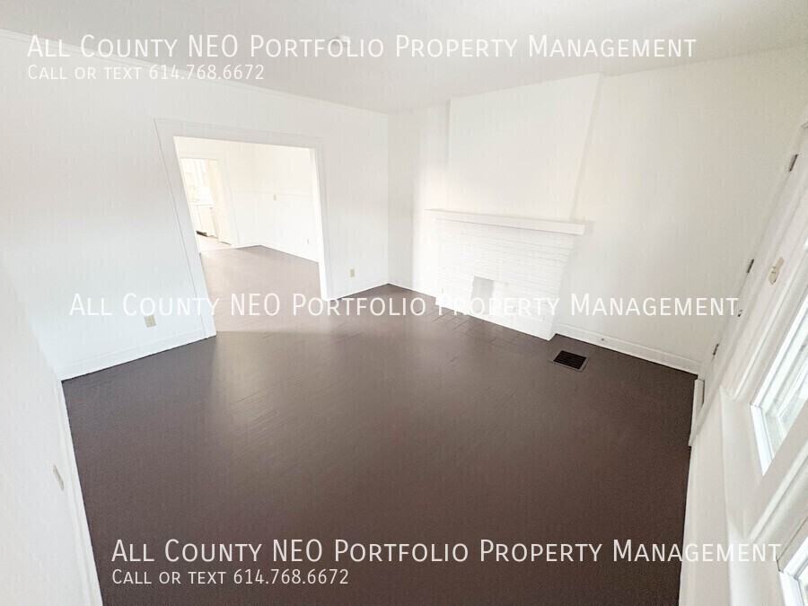 19 N Wayne Ave - Photo 4 of 21