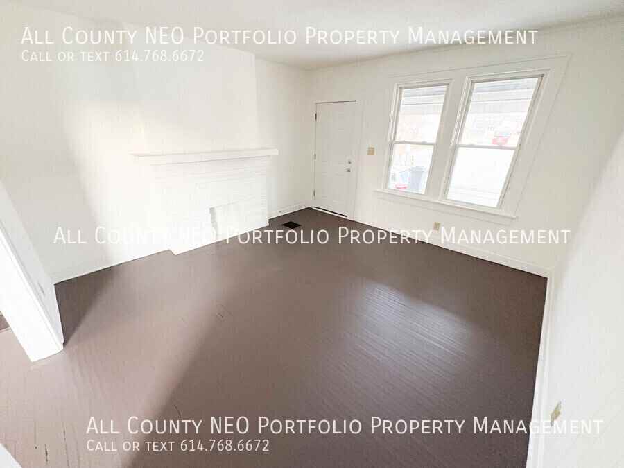 19 N Wayne Ave - Photo 5 of 21