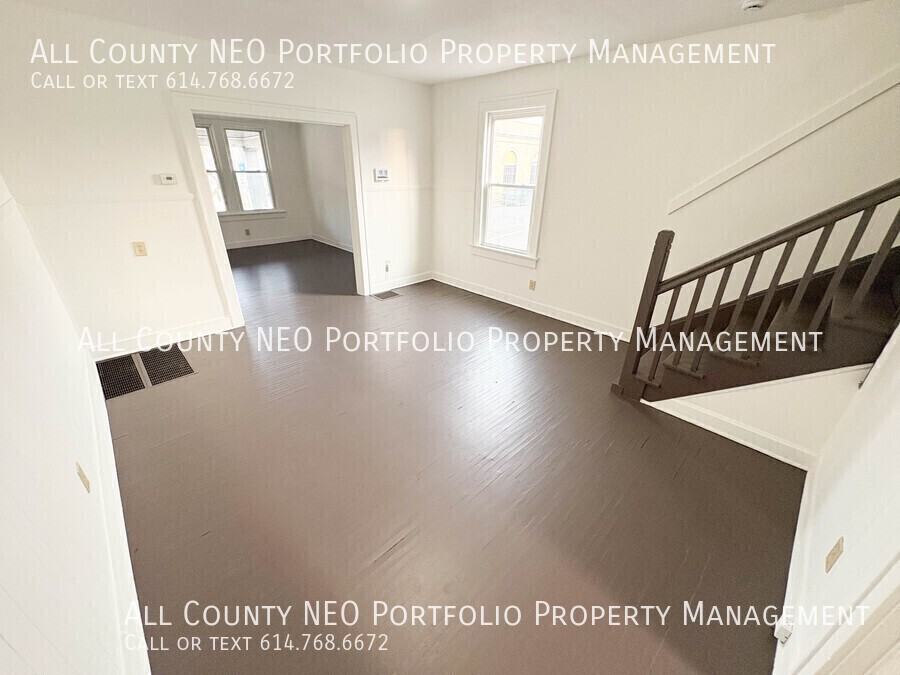 19 N Wayne Ave - Photo 7 of 21