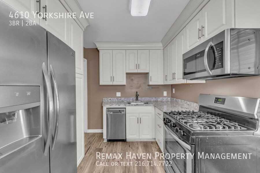 4610 Yorkshire Ave - Photo 5 of 25