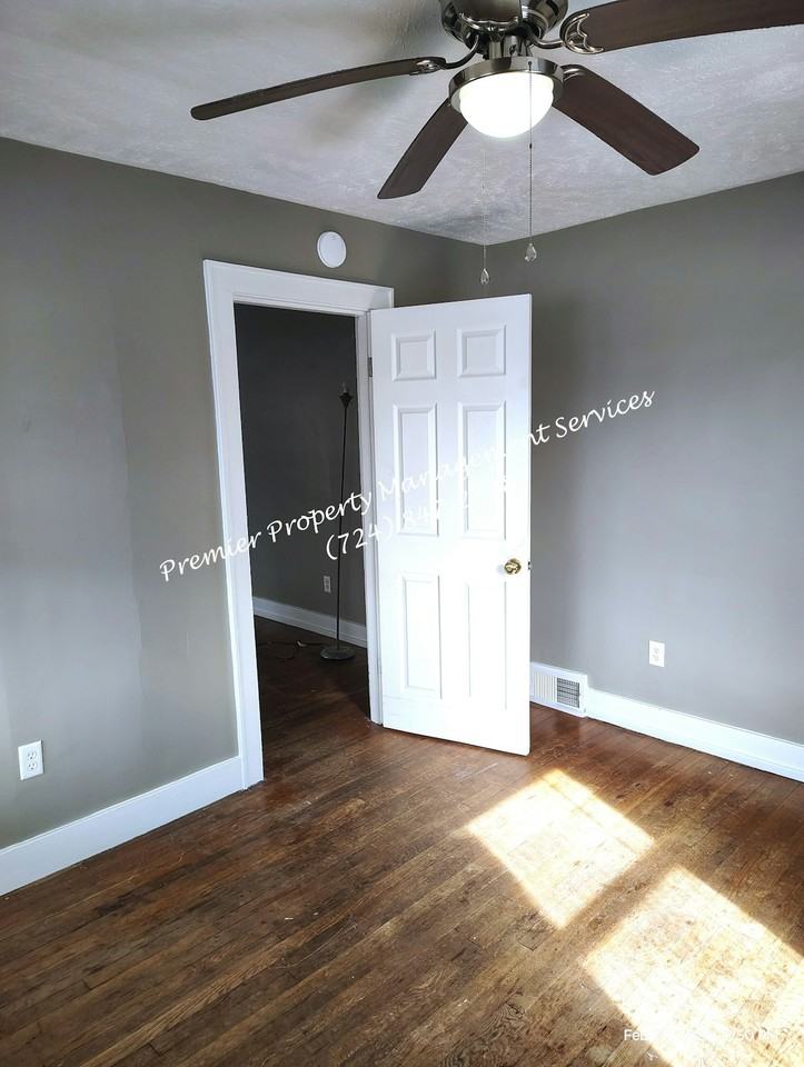 903 23rd Street - Photo 7 of 25