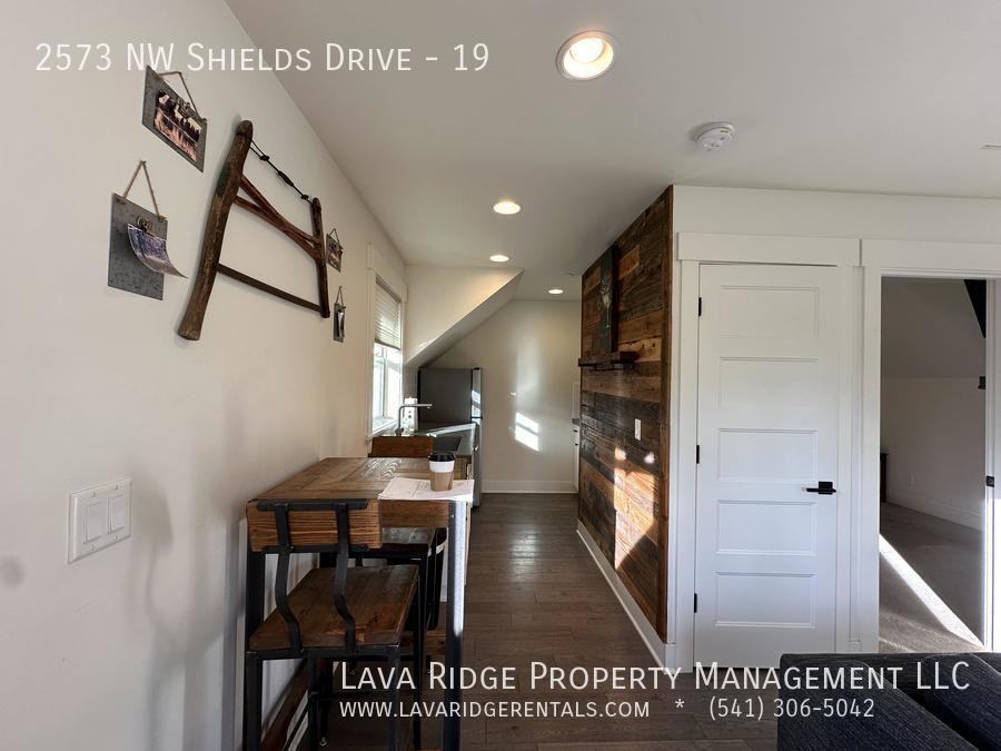 2573 Nw Shields Dr #19 - Photo 5 of 20