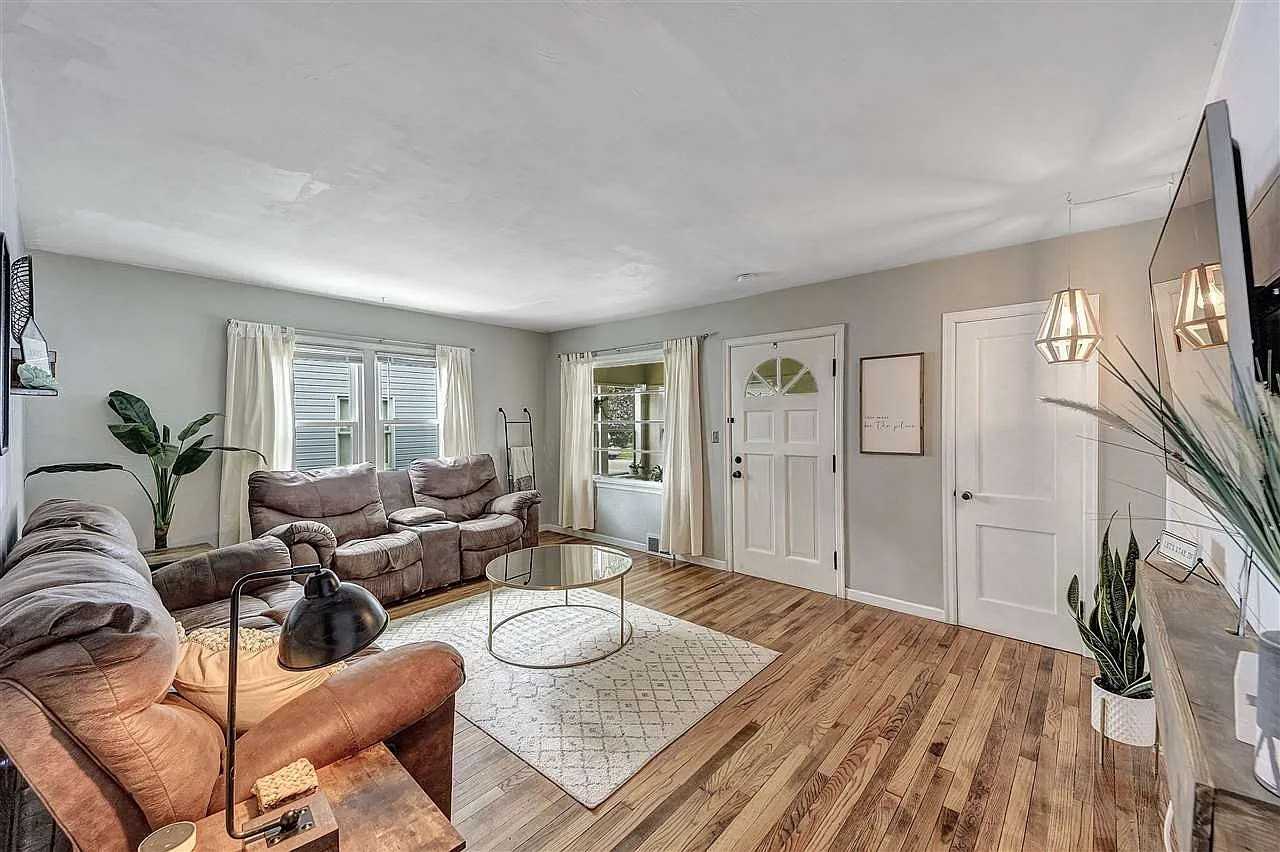 524 La Plant Street - Photo 3 of 22