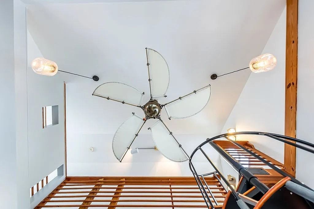 76 Abbott Street - Photo 3 of 30