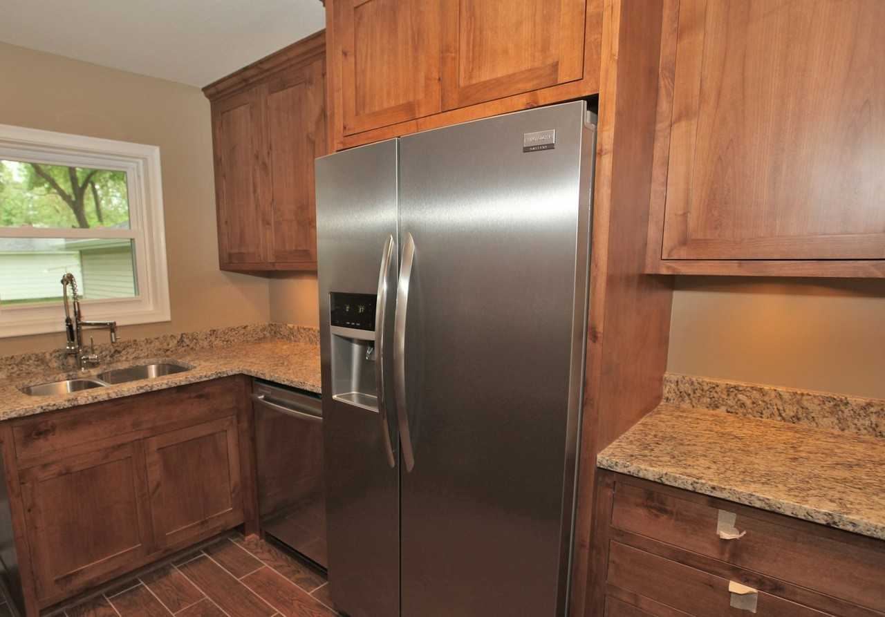 2909 West 76th Street - Photo 6 of 16