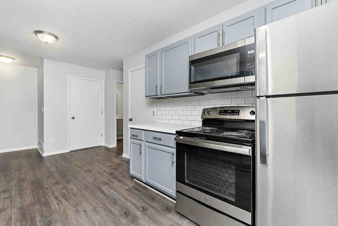 7401 West 61st Street, Unit 5 - Photo 6 of 16