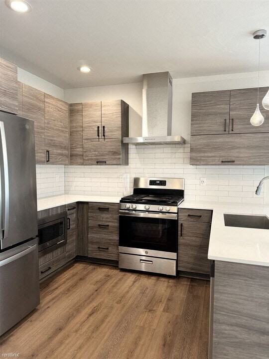 5230 33rd Avenue South - Photo 7 of 20