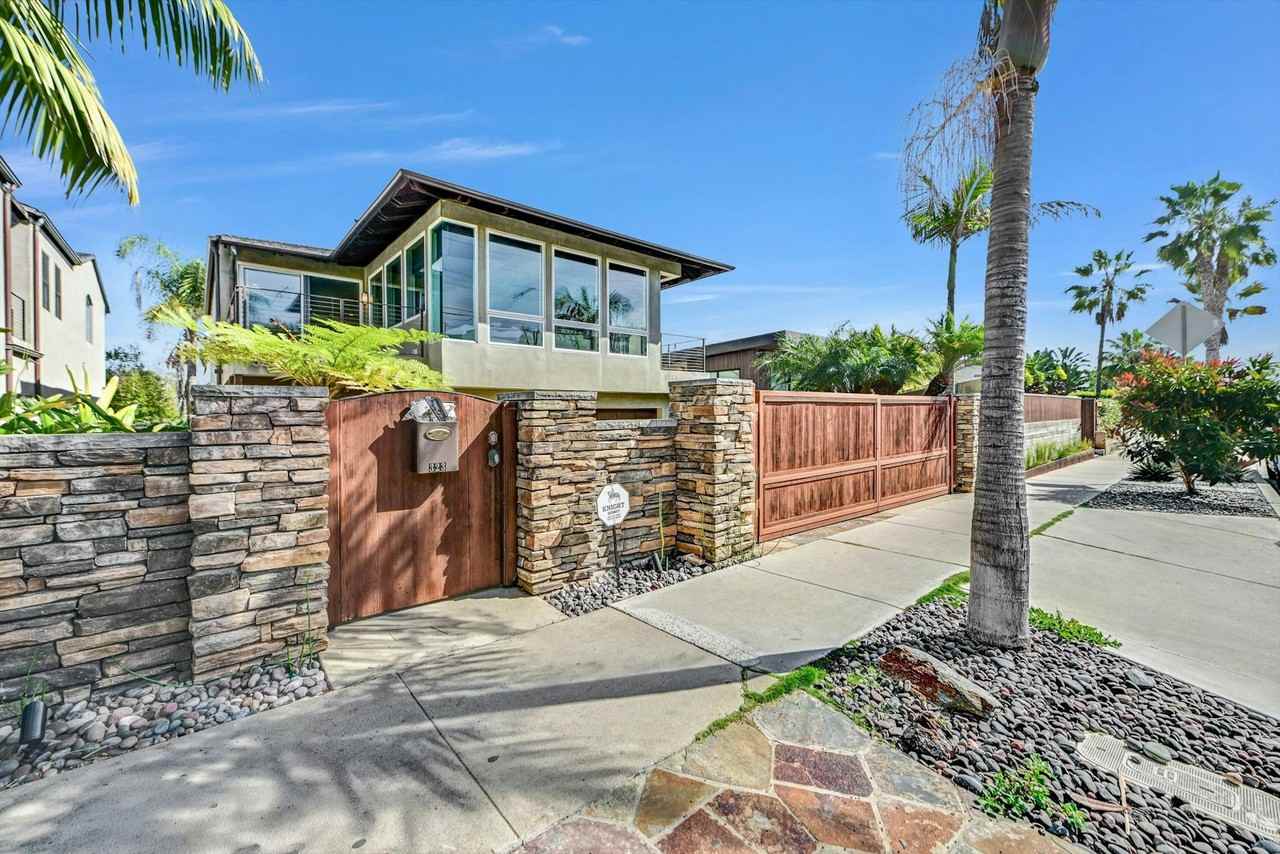 323 Neptune Avenue - Photo 4 of 29