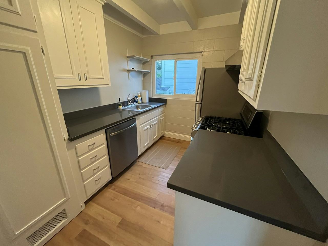 21 Belle Avenue, Unit 3 - Photo 3 of 8