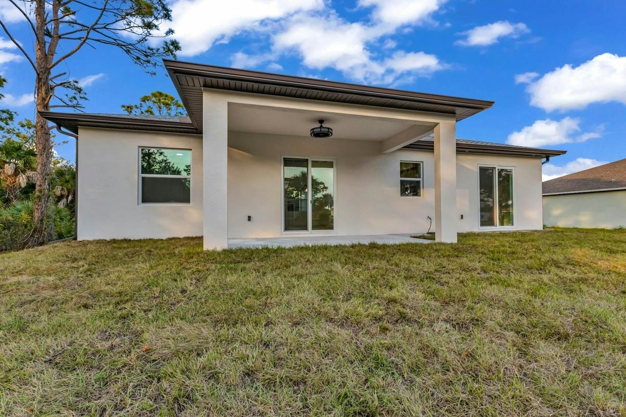 3523 Samoa Avenue - Photo 4 of 15