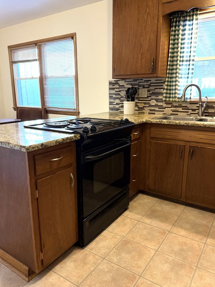 645 N 30th St #NA - Photo 7 of 20