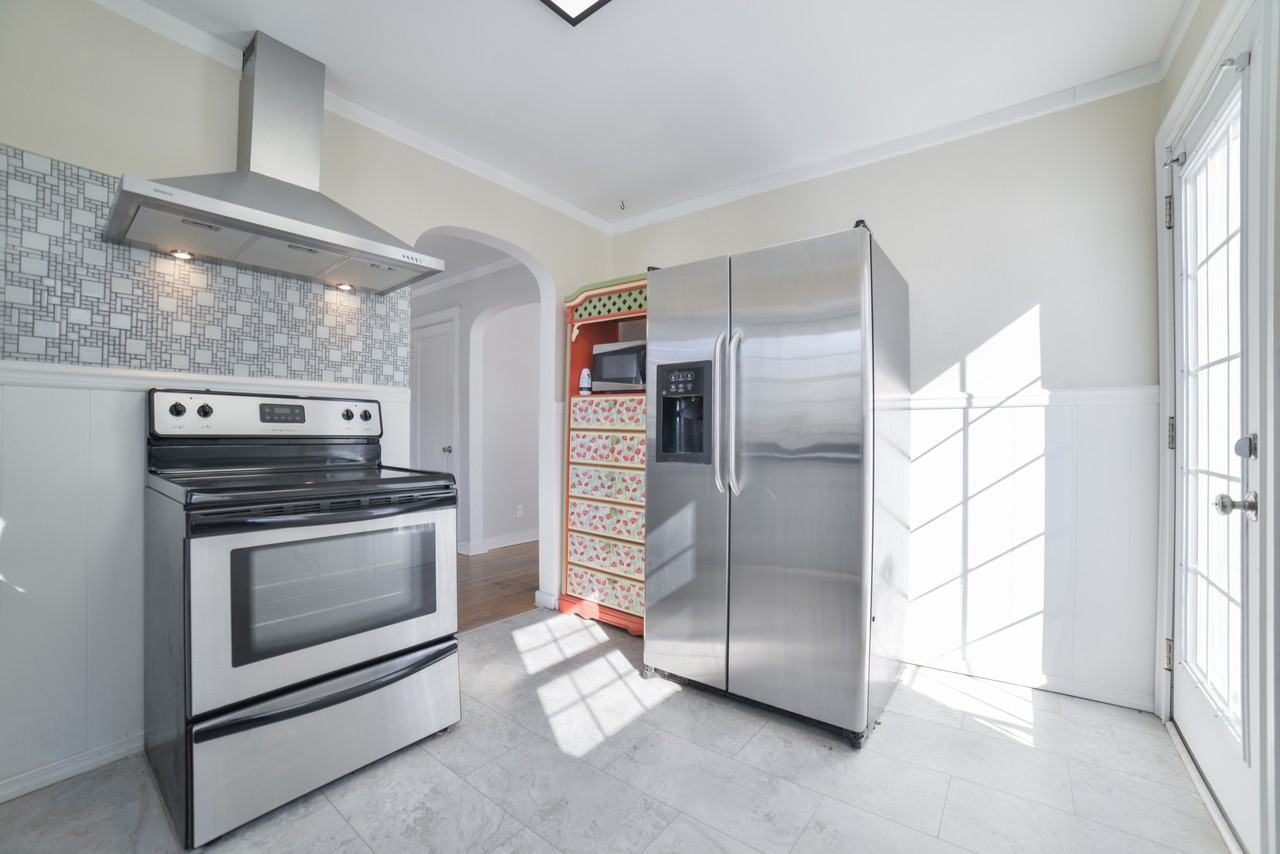 225 Henderson St #NA - Photo 7 of 16