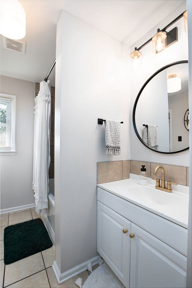 413 Elm Street Hts #NA - Photo 3 of 24