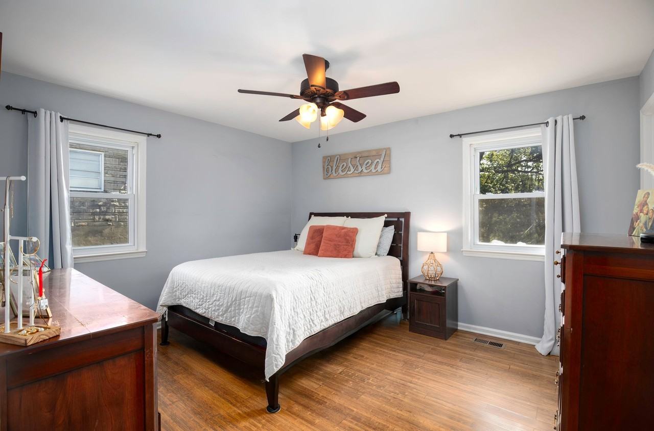 413 Elm Street Hts #NA - Photo 5 of 24