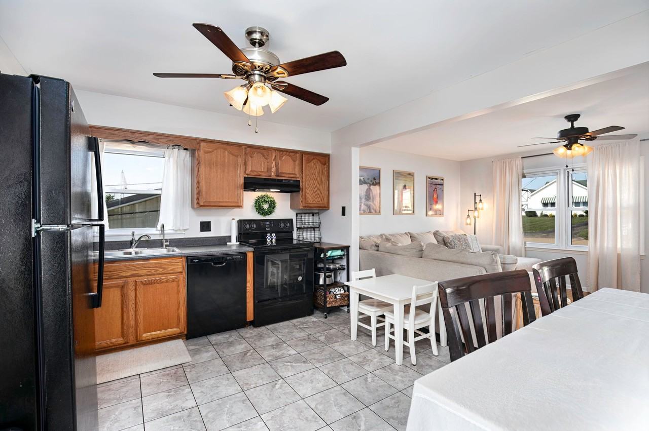 413 Elm Street Hts #NA - Photo 6 of 24