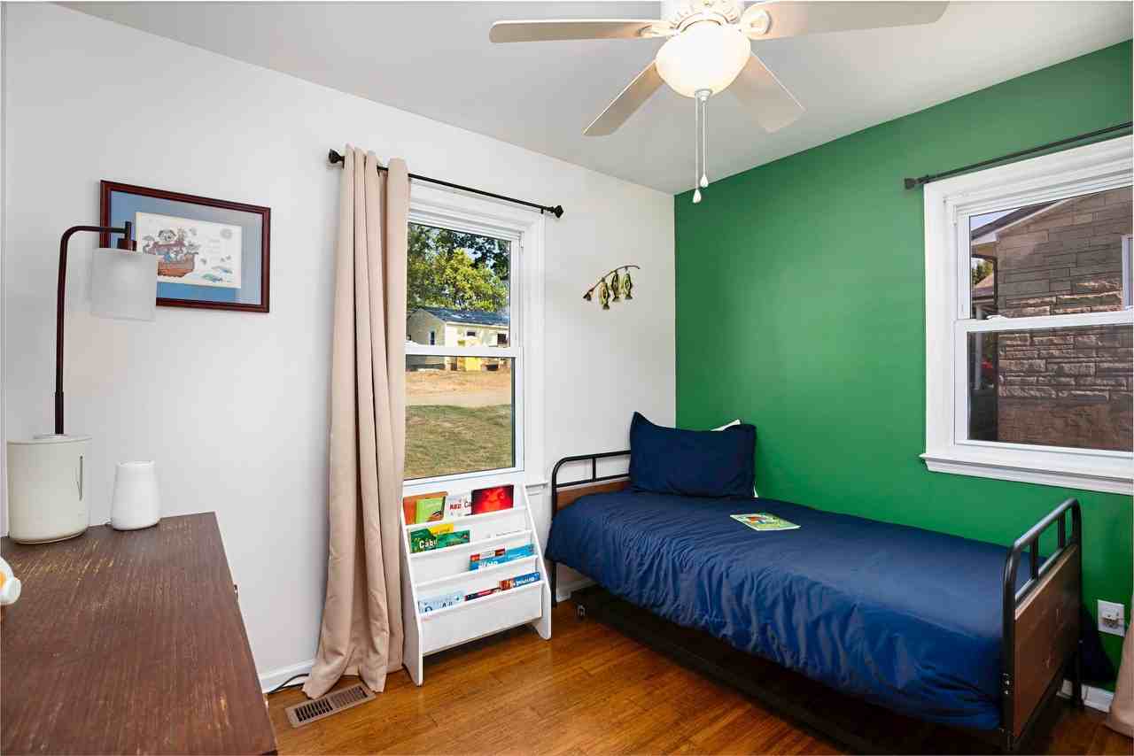 413 Elm Street Hts #NA - Photo 7 of 24