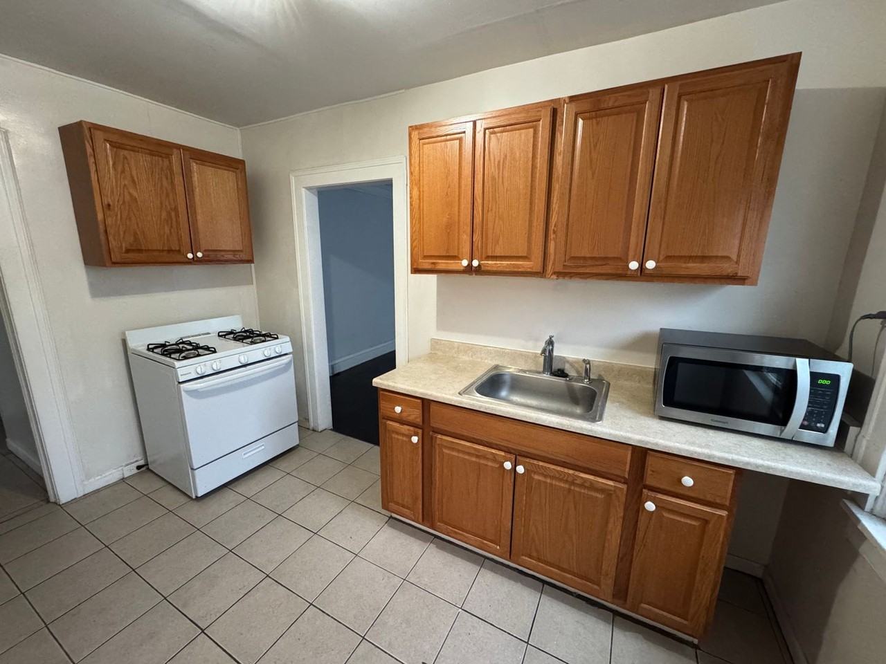 12611 Franklin Blvd #1 - Photo 2 of 19