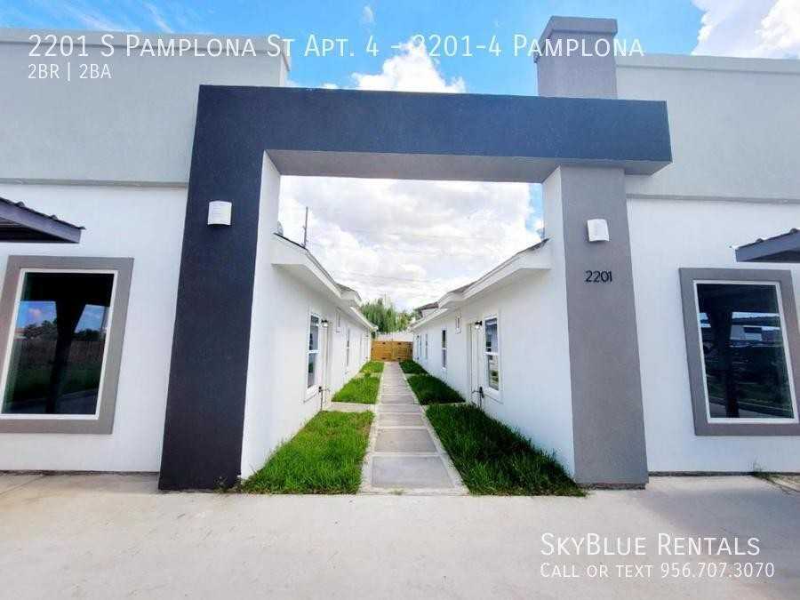 2201 S Pamplona St Apt 4 - Photo 2 of 30