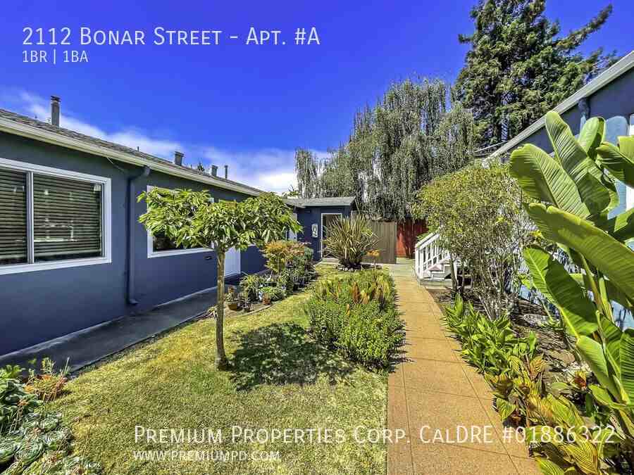 2112 Bonar St #A - Photo 5 of 28