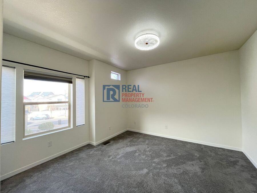 18630 Burlington Pl - Photo 6 of 16